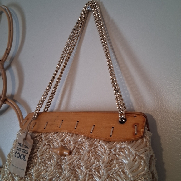 Rare Handcrafted Boho Cream and Tan Woven Summer Bag with Gold Chain Strap - Picture 8 of 10